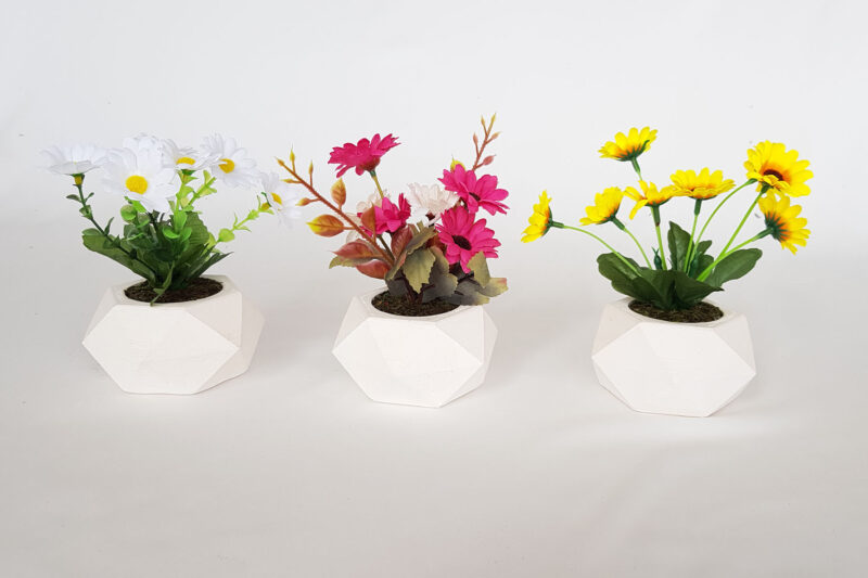 Beton Saksıda Papatya Masa Çiçeği 3lü Set Model 2
