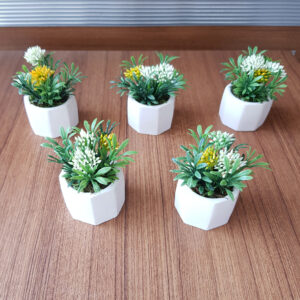 Beton Saksıda Yapay Mini Masa Çiçeği 5'li Set